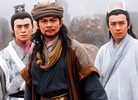 《天龙八部2》集齐了三兄弟，召唤真龙在此一举！