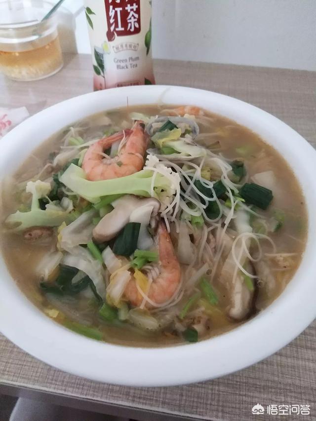想开个火锅店，火锅店利润大吗？