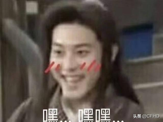 CF新出的英雄武器有钱都买不到，直接卖888元不是更赚钱吗？