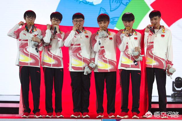为什么成龙会拍《贪玩蓝月》的广告？