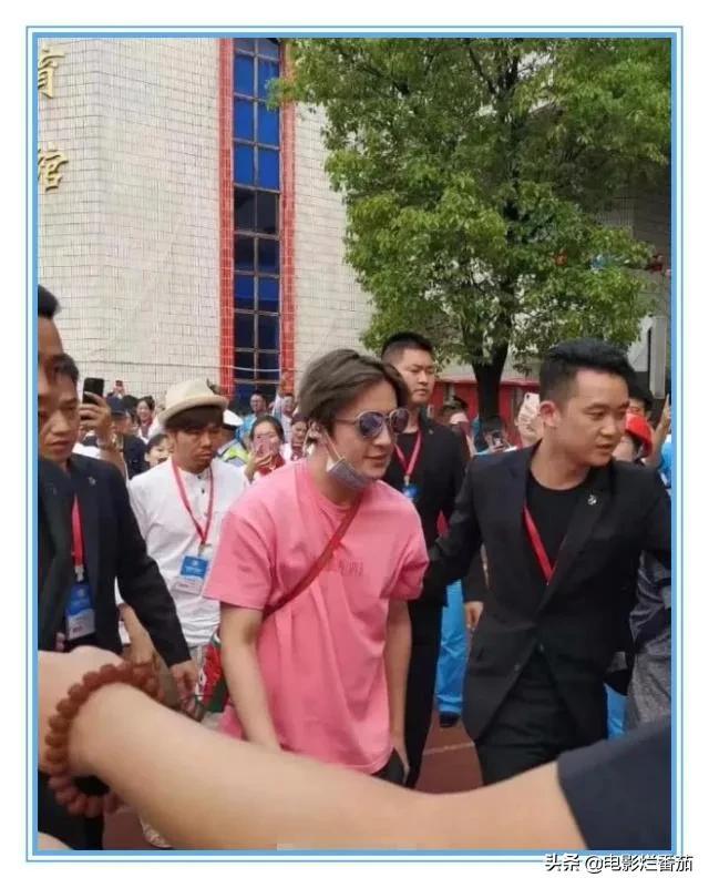娱乐圈十大“油腻”男明星，有的去油成功，有的还在苦苦挣扎