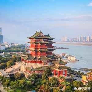 《滕王阁序》中的滕王是谁？能不能介绍一下他的生平？