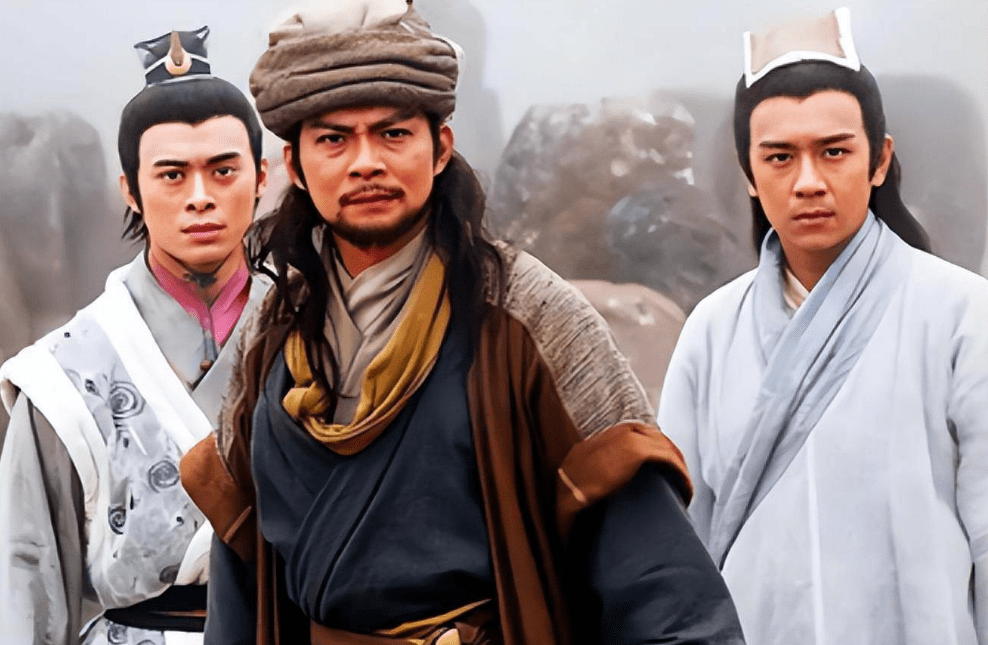 《天龙八部2》集齐了三兄弟，召唤真龙在此一举！