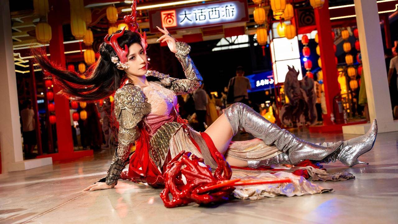 莫文蔚现场献唱《永生所爱》 手游《大话西游》2023嘉年华盛典闪耀郑州