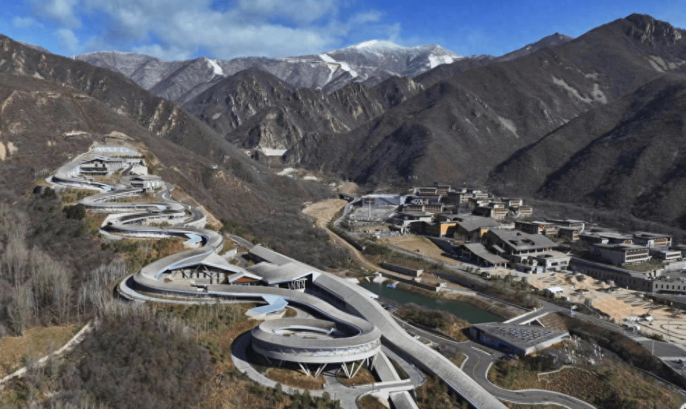 “草原天路”“桑洋水路”全媒体采访行|延庆奥林匹克园区：“冰上F1”再续“冰雪传奇”